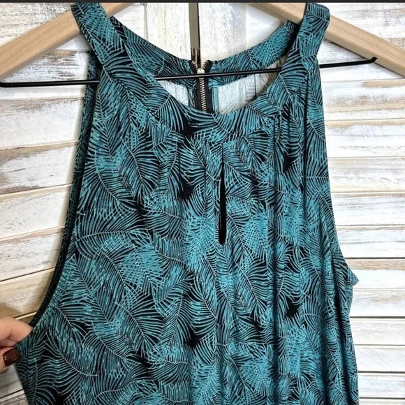 SOFT SURROUNDINGS Sorrento Stretch Jersey Pant Jumpsuit Green Leaves Tropical M - Picture 4 of 8